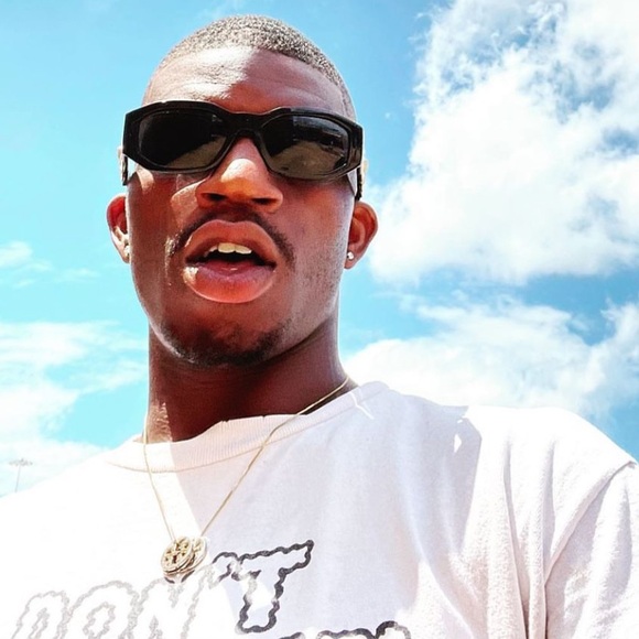 Ambitious - Picture 3 of 16